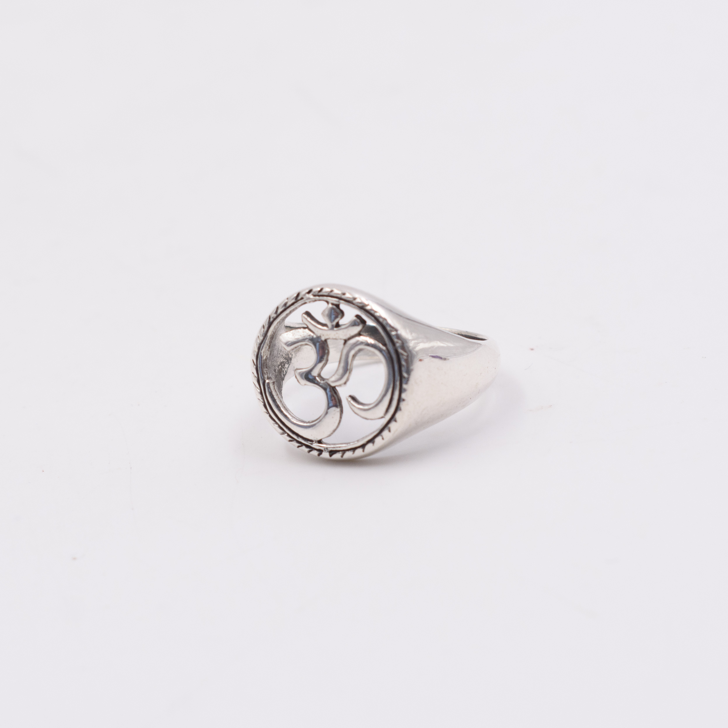 Anillo om