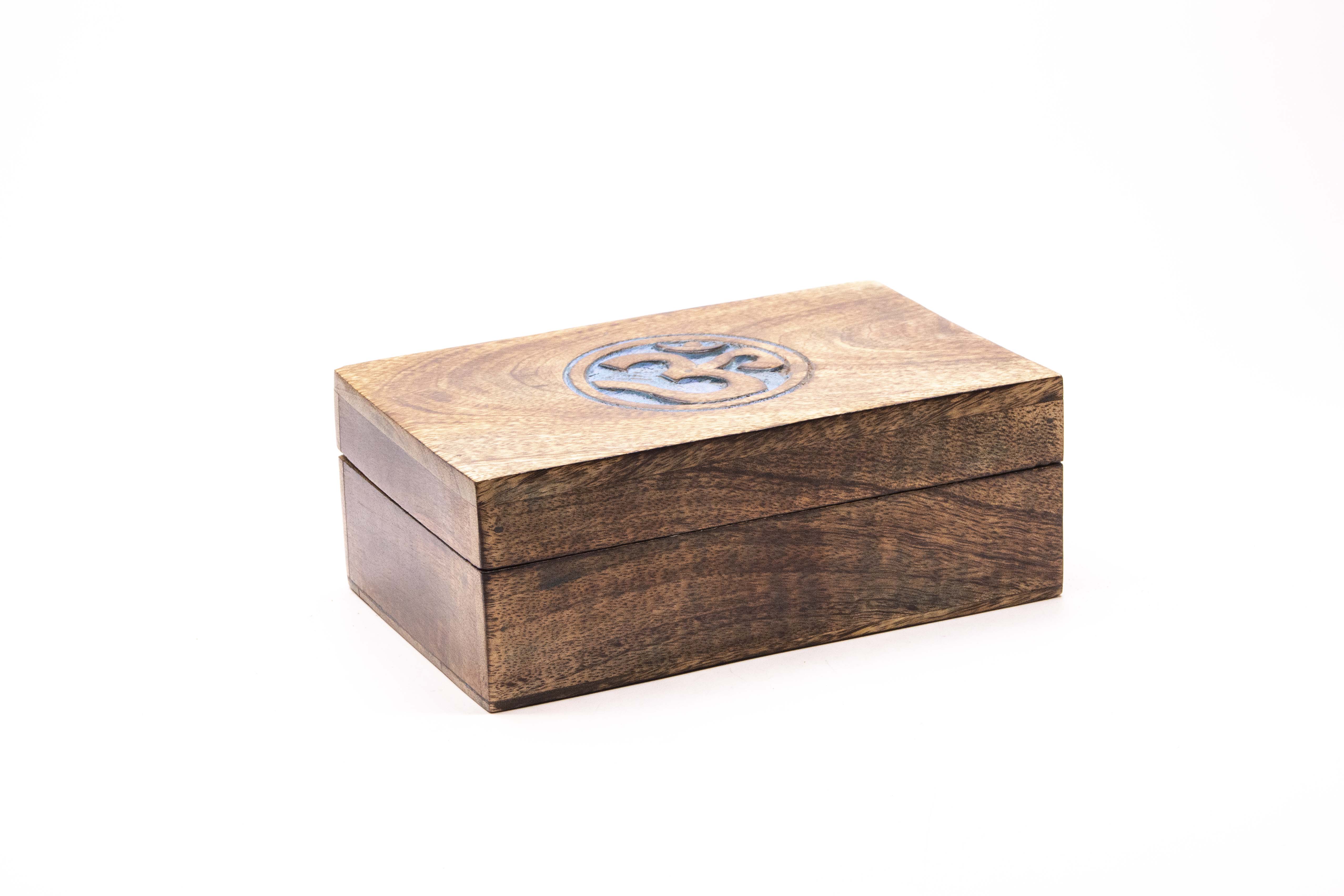 Caja de madera Om