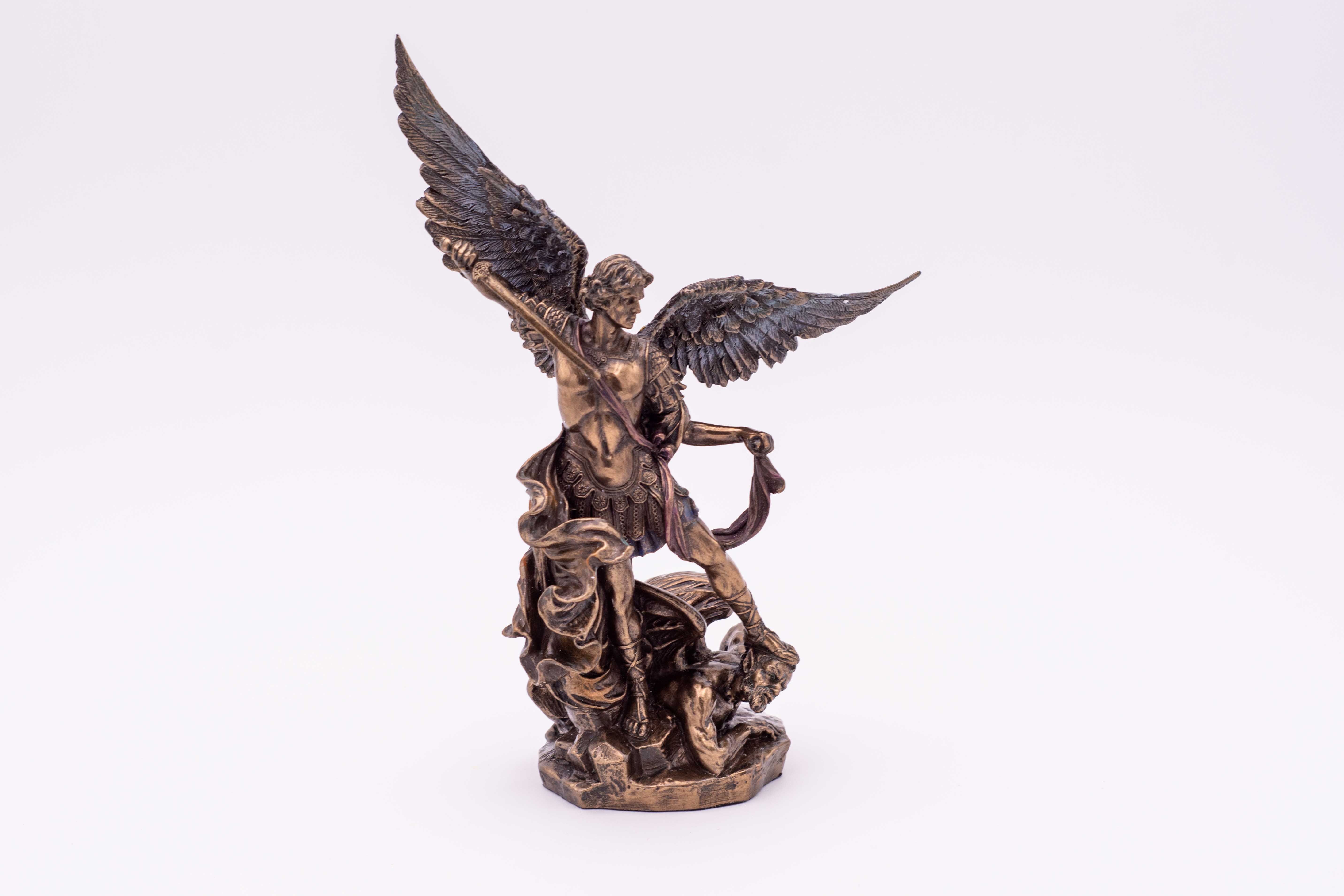 Figura del Ángel San Miguel