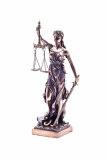 Justicia de pie